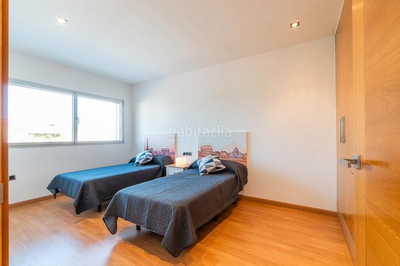 Foto 5f91cbb2-ebb0-40d2-87c3-d1f17354abfe. Alquiler masía moderna villa cerca de campos de roda golf en Torre - Pacheco