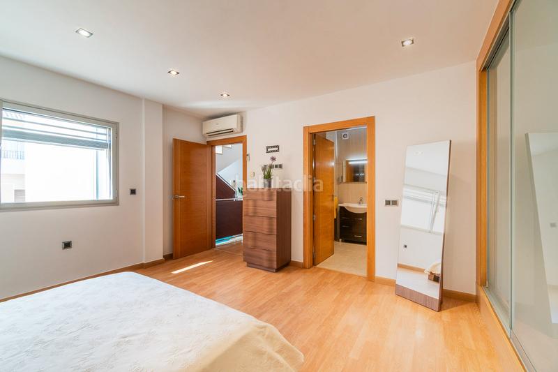 Foto ba9b24b7-5cd0-46da-ab2a-3e9cd4b2595b. Alquiler masía moderna villa cerca de campos de roda golf en Torre - Pacheco