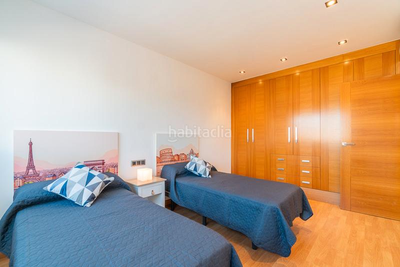 Foto c0da3c7b-a21c-456a-a485-9c4977720e8c. Alquiler masía moderna villa cerca de campos de roda golf en Torre - Pacheco