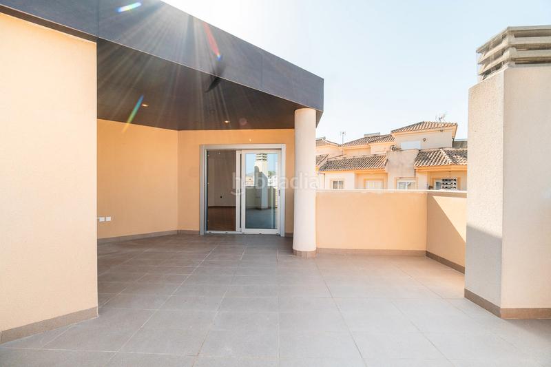 Foto edcf90bf-4d37-4bbe-8bf1-a38ab73386e4. Alquiler masía moderna villa cerca de campos de roda golf en Torre - Pacheco