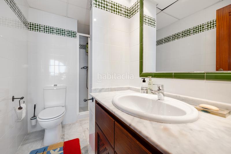 Foto 50d5fdbe-e822-4195-bcf5-20b65d072232. Apartamento exclusivo apartamento con vistas al mar y piscina comunitaria en la prestigiosa avenida roentgen en Torrevieja