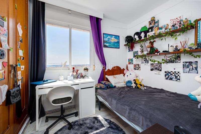Foto 602da8c5-c1f9-41eb-bb32-061625504369. Apartamento exclusivo apartamento con vistas al mar y piscina comunitaria en la prestigiosa avenida roentgen en Torrevieja