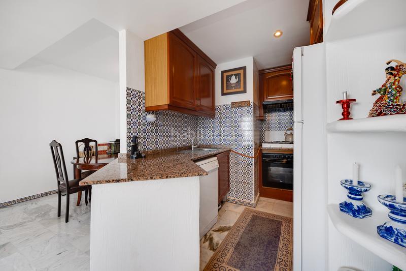 Foto b179bfe3-cdd3-4d46-9666-e40e7893d514. Apartamento exclusivo apartamento con vistas al mar y piscina comunitaria en la prestigiosa avenida roentgen en Torrevieja