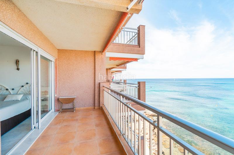 Foto 242d2ac4-46ee-48d9-a92b-9cd57a2172a6. Alquiler apartamento piso en playa los locos primera linea del mar en Torrevieja