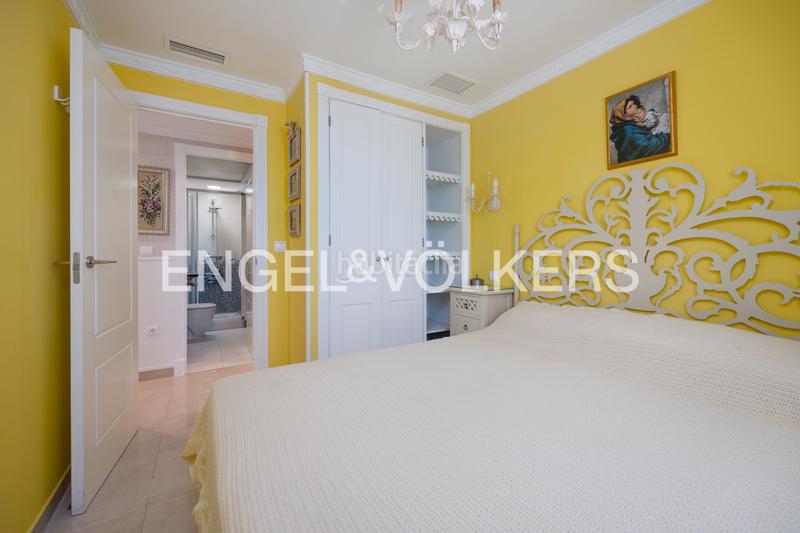 Foto 1d6c83fc-3643-478d-bd83-dd8fcbc1f8bc. Apartament amb calefacció aparcament piscina a El Acequión Torrevieja