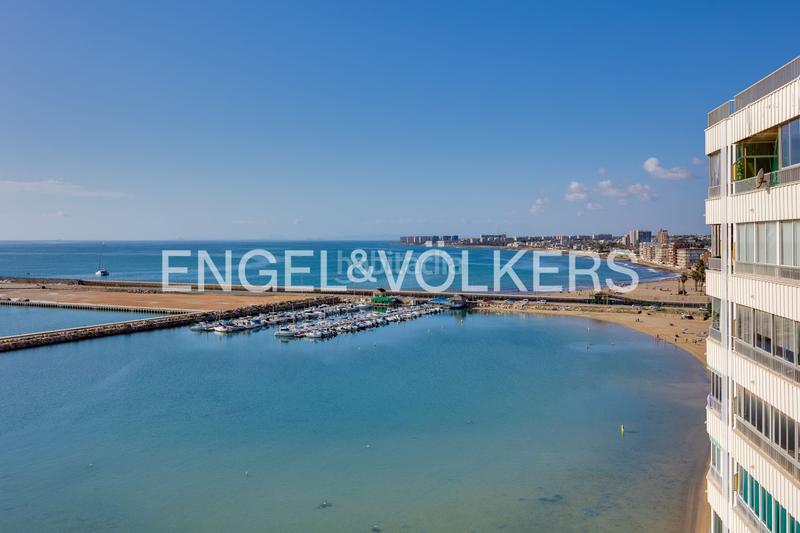 Foto 64c7c4ce-fc70-49d9-8e86-1e7ea14f7606. Apartament amb calefacció aparcament piscina a El Acequión Torrevieja