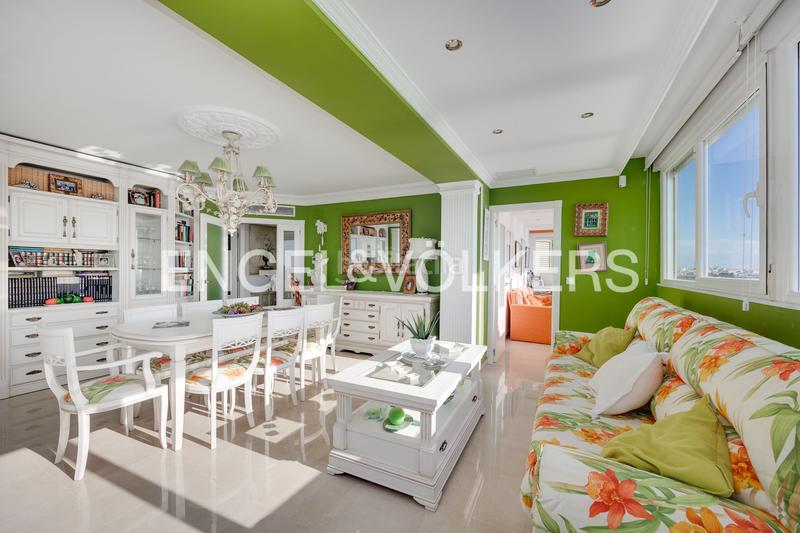 Foto 6d380c4e-25a4-4c19-88ff-9e6554d3f8c1. Apartament amb calefacció aparcament piscina a El Acequión Torrevieja