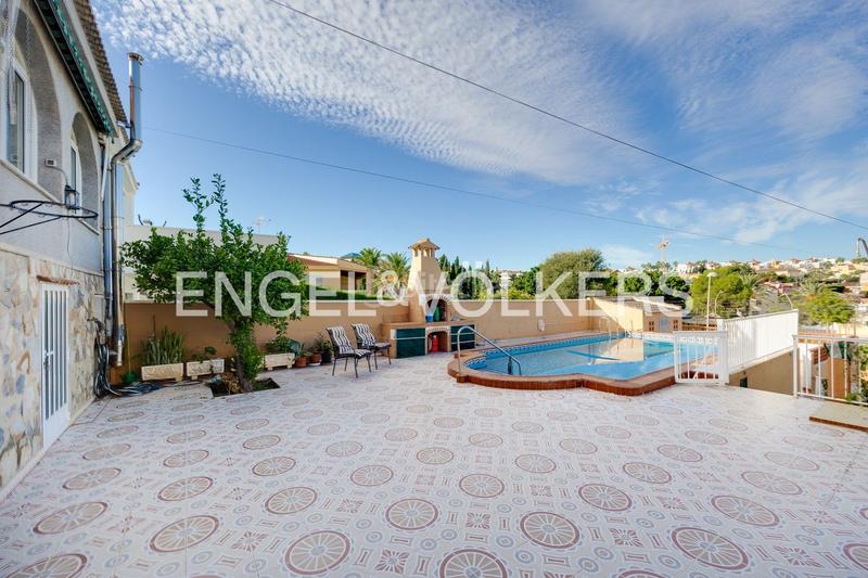 Foto 129dc6e7-db9b-4cd9-9fd5-56cf0a7d8ce1. Maison jumelée avec chauffage parking piscine dans Los Balcones-Los Altos Torrevieja