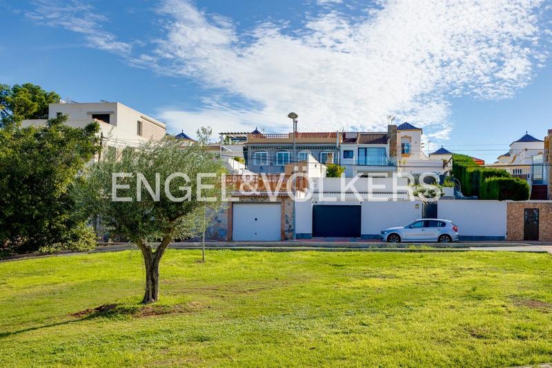 Foto 67aca3f4-1f02-494e-964b-33ada371b777. Maison jumelée avec chauffage parking piscine dans Los Balcones-Los Altos Torrevieja