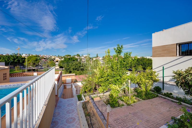 Foto 6d273da1-a1e4-453a-ad70-b33d147d8714. Casa adossada amb calefacció aparcament piscina a Torrevieja