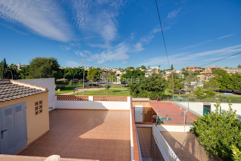 Foto b507605a-8062-46f2-a511-baab9e46d775. Casa adossada amb calefacció aparcament piscina a Torrevieja