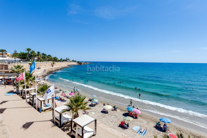 Foto d0603d58-a5d2-445b-b275-59ce86ed9e89. Casa adossada amb calefacció aparcament piscina a Torrevieja