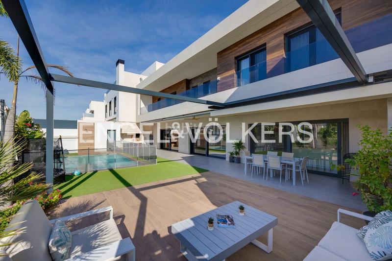 Foto 13dd61cc-86c6-4d34-ade1-cd1df8aae7df. Casa con riscaldamento parcheggio piscina in San Pedro del Pinatar San Pedro del Pinatar