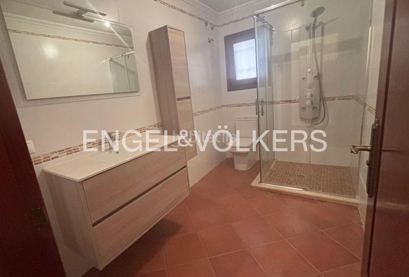 Foto 2cac00b1-5140-4146-953a-6ed1cd4f5565. Casa adosada exclusivo dúplex pareado con piscina comunitaria en los balcones, en Torrevieja