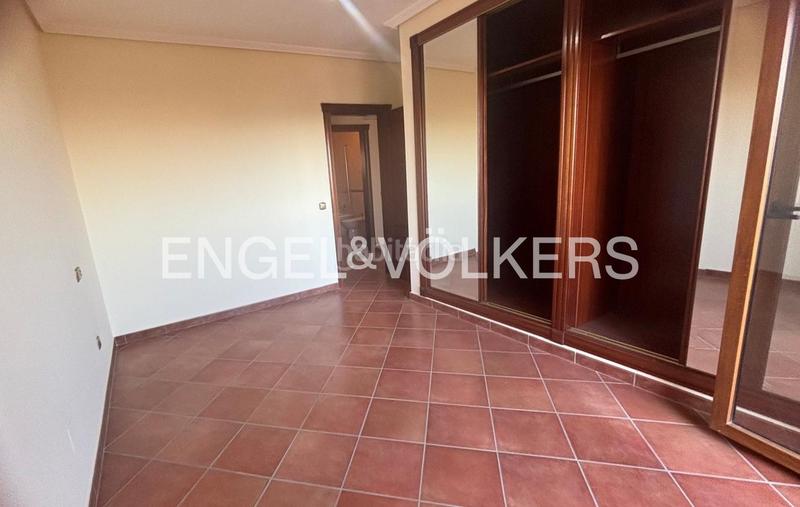 Foto 41e46814-fe07-4690-abab-b0d2b3452de0. Casa adosada exclusivo dúplex pareado con piscina comunitaria en los balcones, en Torrevieja