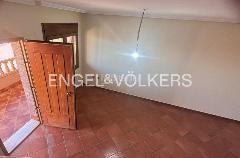 Foto 58d16270-2c8f-47fd-bffe-2bbc17c399a8. Casa adosada exclusivo dúplex pareado con piscina comunitaria en los balcones, en Torrevieja