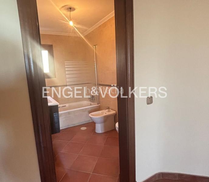 Foto 730426a4-e604-4257-a27b-220c9f9f2f5e. Casa adosada exclusivo dúplex pareado con piscina comunitaria en los balcones, en Torrevieja