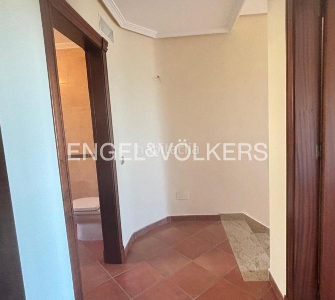 Foto e318e355-9c9f-414e-b05d-128eeb4f590d. Casa adosada exclusivo dúplex pareado con piscina comunitaria en los balcones, en Torrevieja