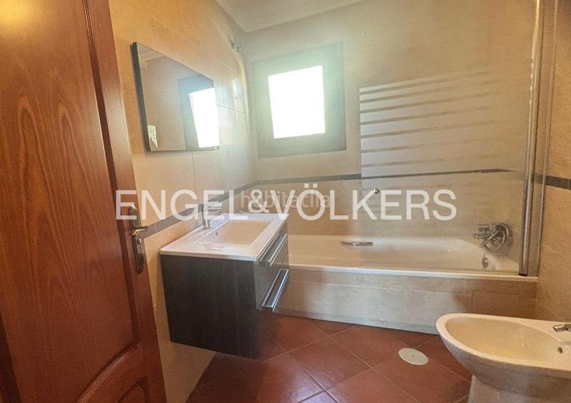 Foto f410d08b-c5b6-4a48-9832-c4ef335cfdb9. Casa adosada exclusivo dúplex pareado con piscina comunitaria en los balcones, en Torrevieja