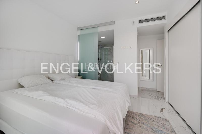 Foto 217b2851-57a8-49b1-bc78-8b5a03099a7f. Casa con riscaldamento parcheggio piscina in Los Almendros Orihuela