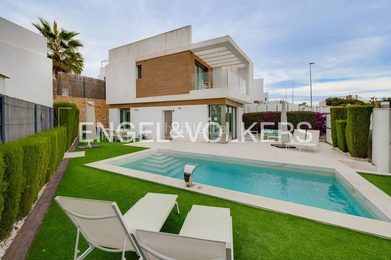 Foto 25851e0a-6cc2-467a-83d7-5eaf0bae83ba. Casa con riscaldamento parcheggio piscina in Los Almendros Orihuela