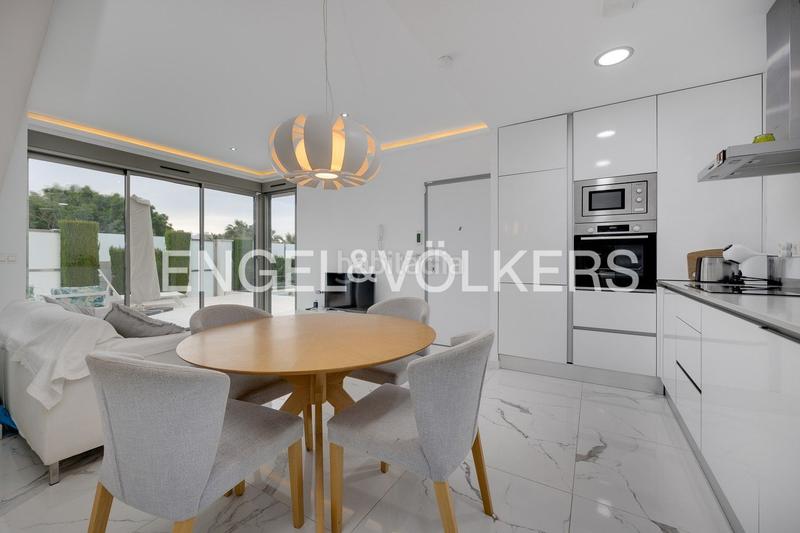 Foto 56346daa-b5c7-45ac-9d4a-a64312c9f67b. Casa con riscaldamento parcheggio piscina in Los Almendros Orihuela