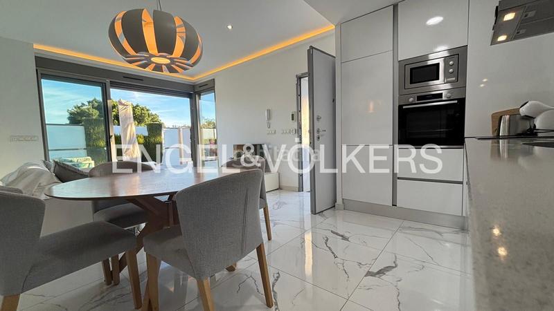 Foto 6e0d3065-1b16-45e4-9b1f-889277a95058. Haus mit heizung parking pool in Los Almendros Orihuela