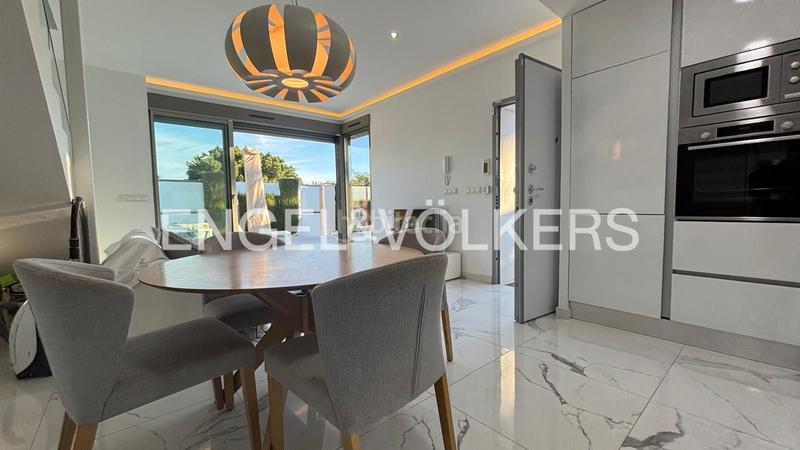 Foto 8eb01cff-4927-4b3f-b15f-7b6c945ee9a9. Haus mit heizung parking pool in Los Almendros Orihuela