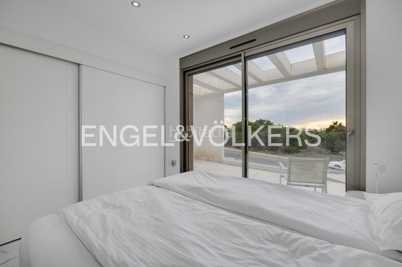 Foto c055948c-6598-47d8-a804-ddc180bce8af. Casa con riscaldamento parcheggio piscina in Los Almendros Orihuela