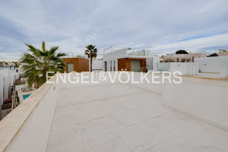 Foto dc6faffa-b085-4c4c-b8b7-647ccd87a83f. Casa con riscaldamento parcheggio piscina in Los Almendros Orihuela