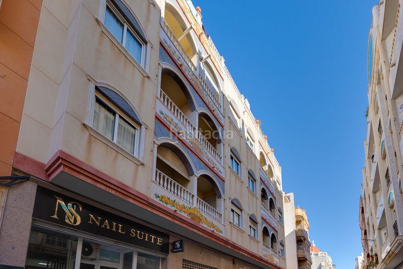 Foto e137df81-3aed-4433-8850-381a1714d9b5. Pis amb calefacció aparcament a Centro - Muelle Pesquero Torrevieja