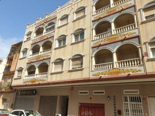 Apartament en Centro - Muelle Pesquero. Exclusiva vivienda familiar de 3 dormitorios con garaje en pleno