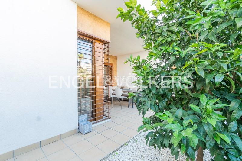 Foto 41323b7f-a897-47ad-85eb-4f792f26afb9. Apartment with heating parking pool in La Zenia Orihuela