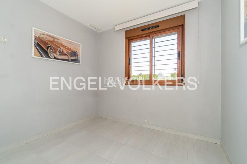 Foto f602a70b-bc12-46de-8e8d-71a05bbcc5e9. Apartment with heating parking pool in La Zenia Orihuela