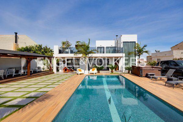 Foto 4b2261f7-d81f-40dd-8270-fd7b0aae037e. Masia amb calefacció aparcament piscina a Los Balcones-Los Altos Torrevieja