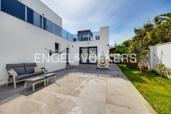 Foto dab996a2-583d-4e0c-ac0c-ba8156c5403b. Masia amb calefacció aparcament piscina a Los Balcones-Los Altos Torrevieja