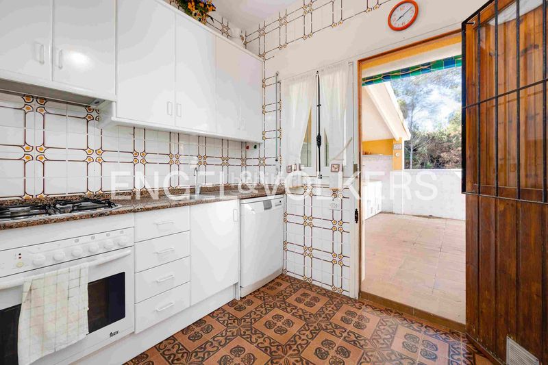 Foto 06bc7b60-eeeb-48e5-8617-42211e4b84a7. Casa amb calefacció aparcament a Campoamor Orihuela