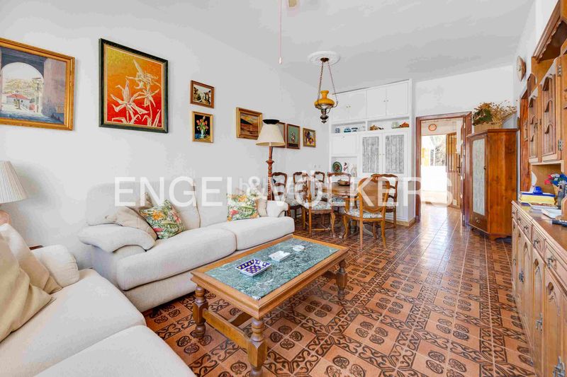 Foto 443b972a-407b-47b4-b308-621478804c9b. Casa amb calefacció aparcament a Campoamor Orihuela