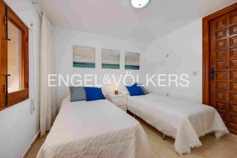 Foto 7c1e16b2-6c05-4ceb-9a00-99bc40034b1c. Casa amb calefacció aparcament a Campoamor Orihuela