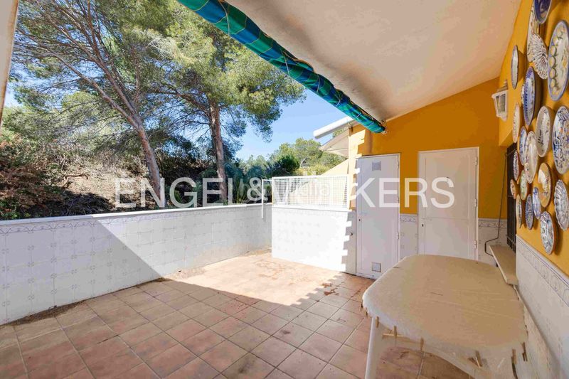 Foto 7fe3756a-991a-4714-b865-c4ae0e809c94. Casa amb calefacció aparcament a Campoamor Orihuela