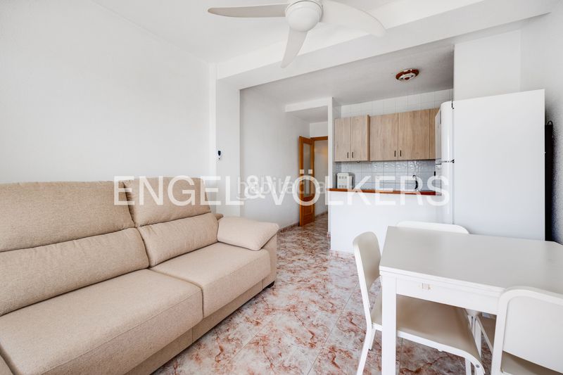 Foto 56445359-6751-40d5-bd49-499736e31eaa. Pis amb calefacció aparcament a Zona Playa del Cura Torrevieja