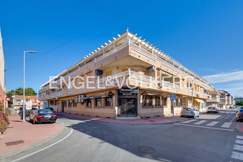 Foto 3e5ad8da-0561-48f5-8d35-5226f5caa299. Àtic amb calefacció a Playa de los Náufragos Torrevieja