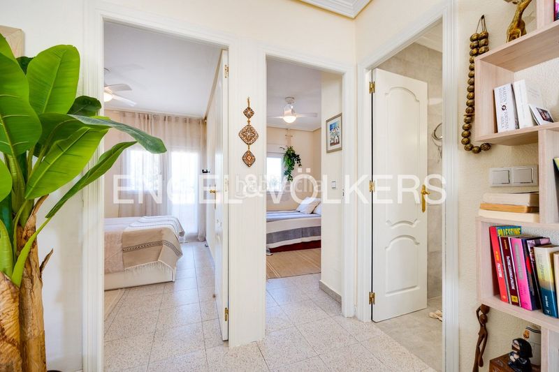 Foto 5f2df090-de76-4c3d-8e1d-1cdc54462558. Àtic amb calefacció a Playa de los Náufragos Torrevieja