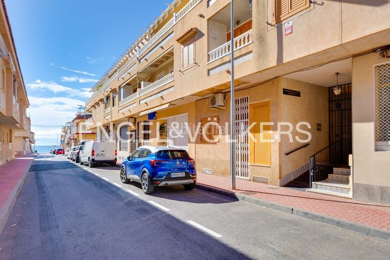 Foto 854b3f43-89ca-4306-b950-8e166fd38f86. Àtic amb calefacció a Playa de los Náufragos Torrevieja