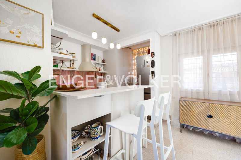 Foto 97abadf1-d633-4751-ad44-0faeba45f4e7. Àtic amb calefacció a Playa de los Náufragos Torrevieja