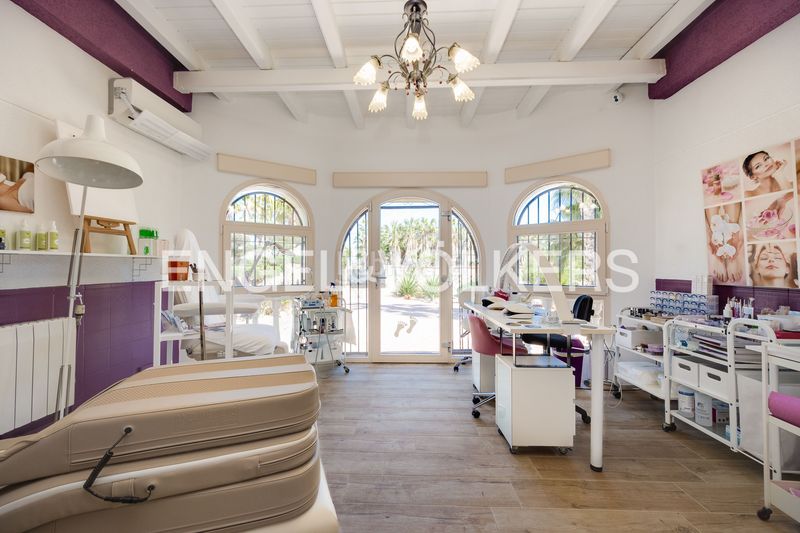 Foto 0956daa5-477c-4c6e-bd4d-636900e2e248. Casa amb calefacció aparcament piscina a Daya Vieja