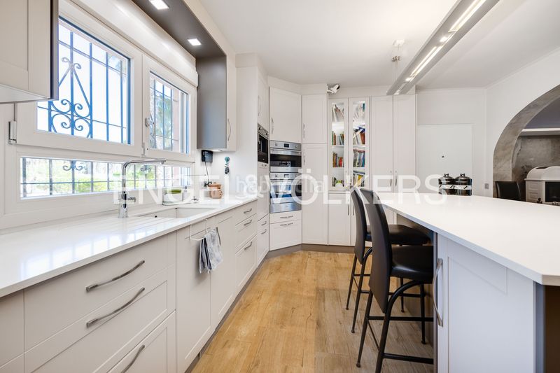 Foto 0df105ef-9017-4959-9f3f-6bc64afe12f5. Casa amb calefacció aparcament piscina a Daya Vieja