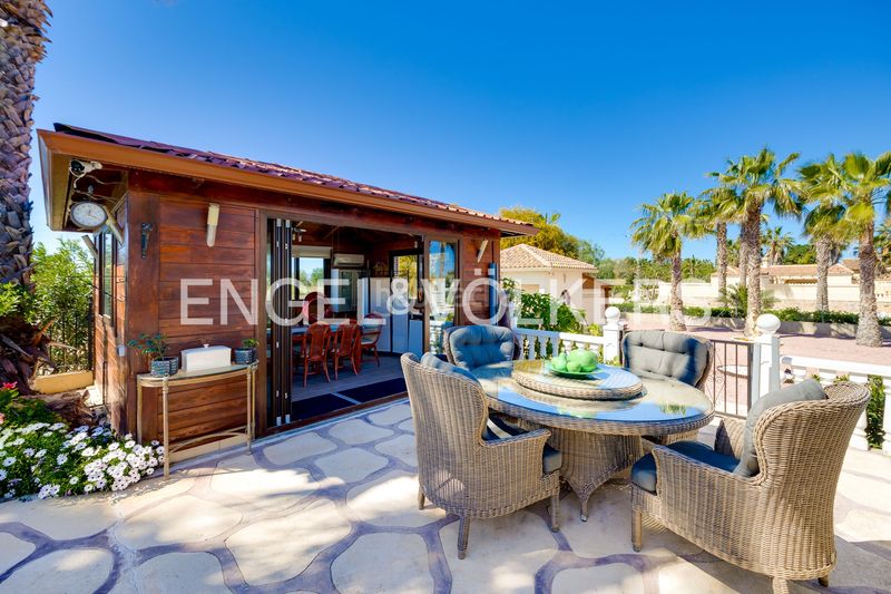 Foto 6ffd8fc4-4e6f-4a84-bcd9-452750ae71a8. Casa amb calefacció aparcament piscina a Daya Vieja