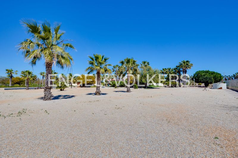 Foto a8b6b9a4-8f6e-4916-9fac-a0cbd4883995. Casa amb calefacció aparcament piscina a Daya Vieja