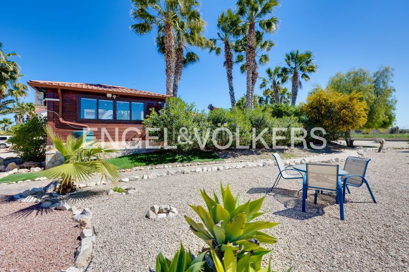 Foto ef0ae743-eb61-4cb8-8527-d4c42e98f22c. Casa amb calefacció aparcament piscina a Daya Vieja